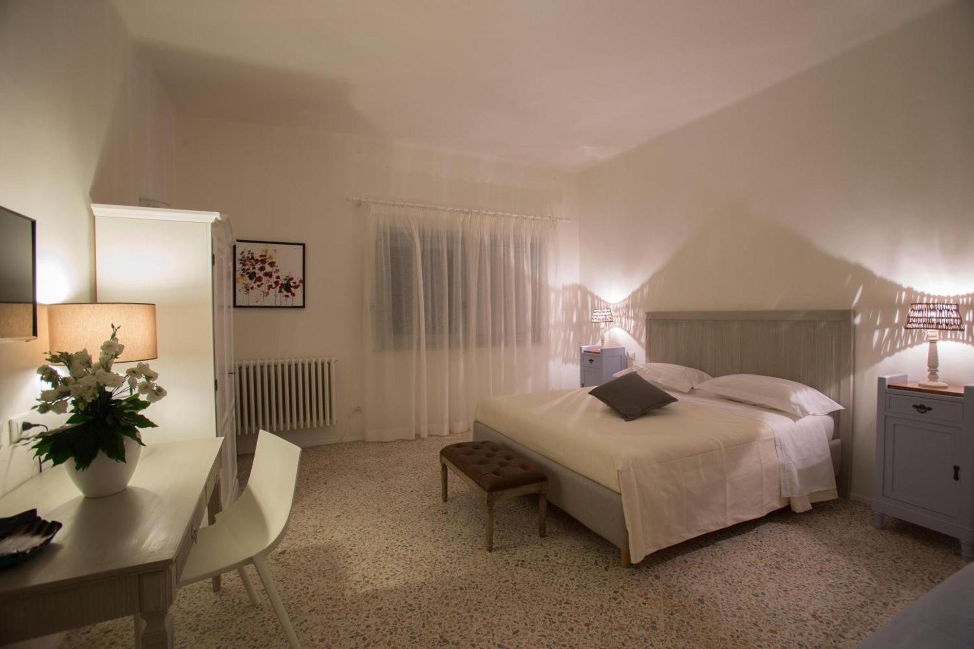 Li Pappi Antico Casale Acomodação com café da manhã Galatina Quarto foto