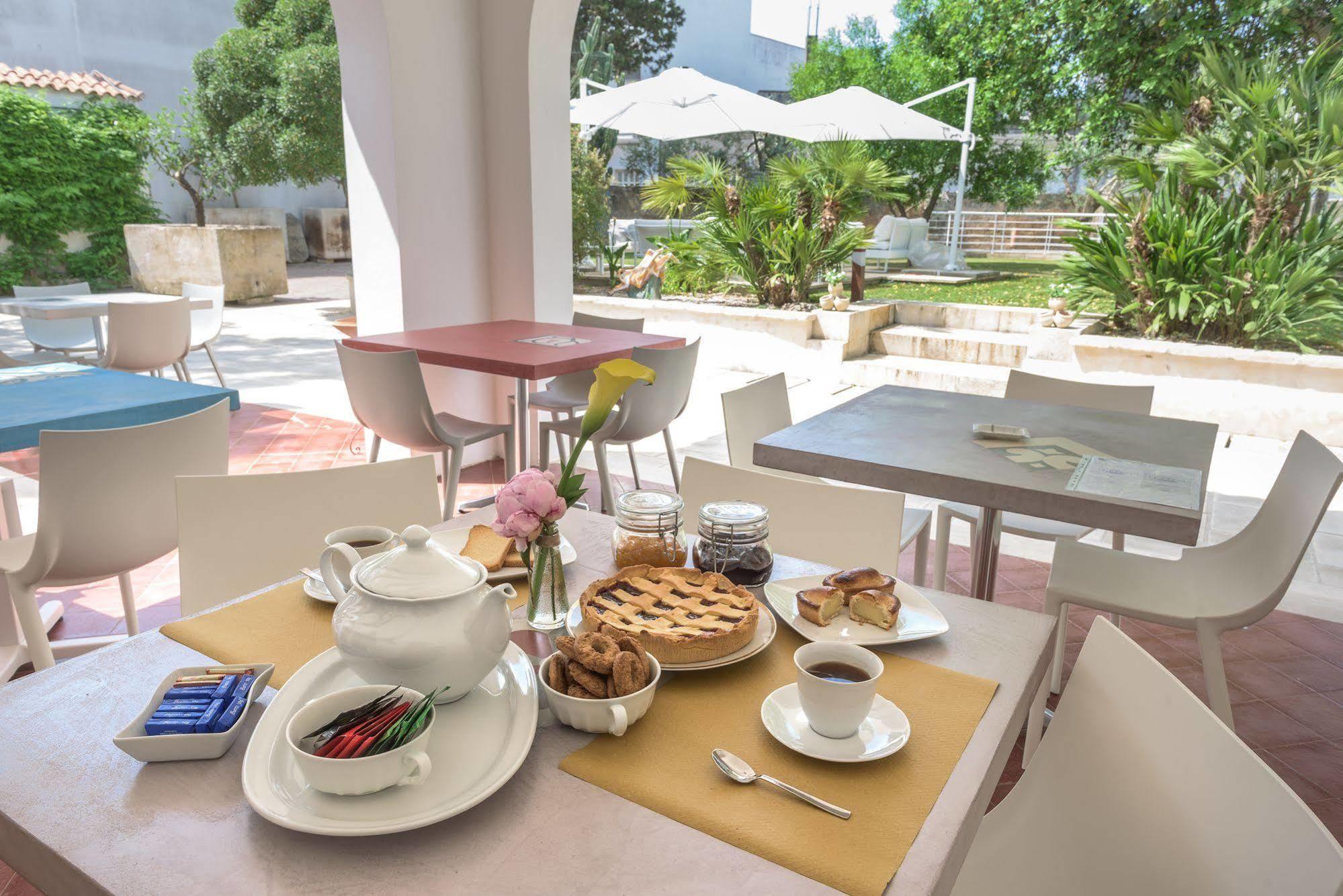 Li Pappi Antico Casale Acomodação com café da manhã Galatina Exterior foto